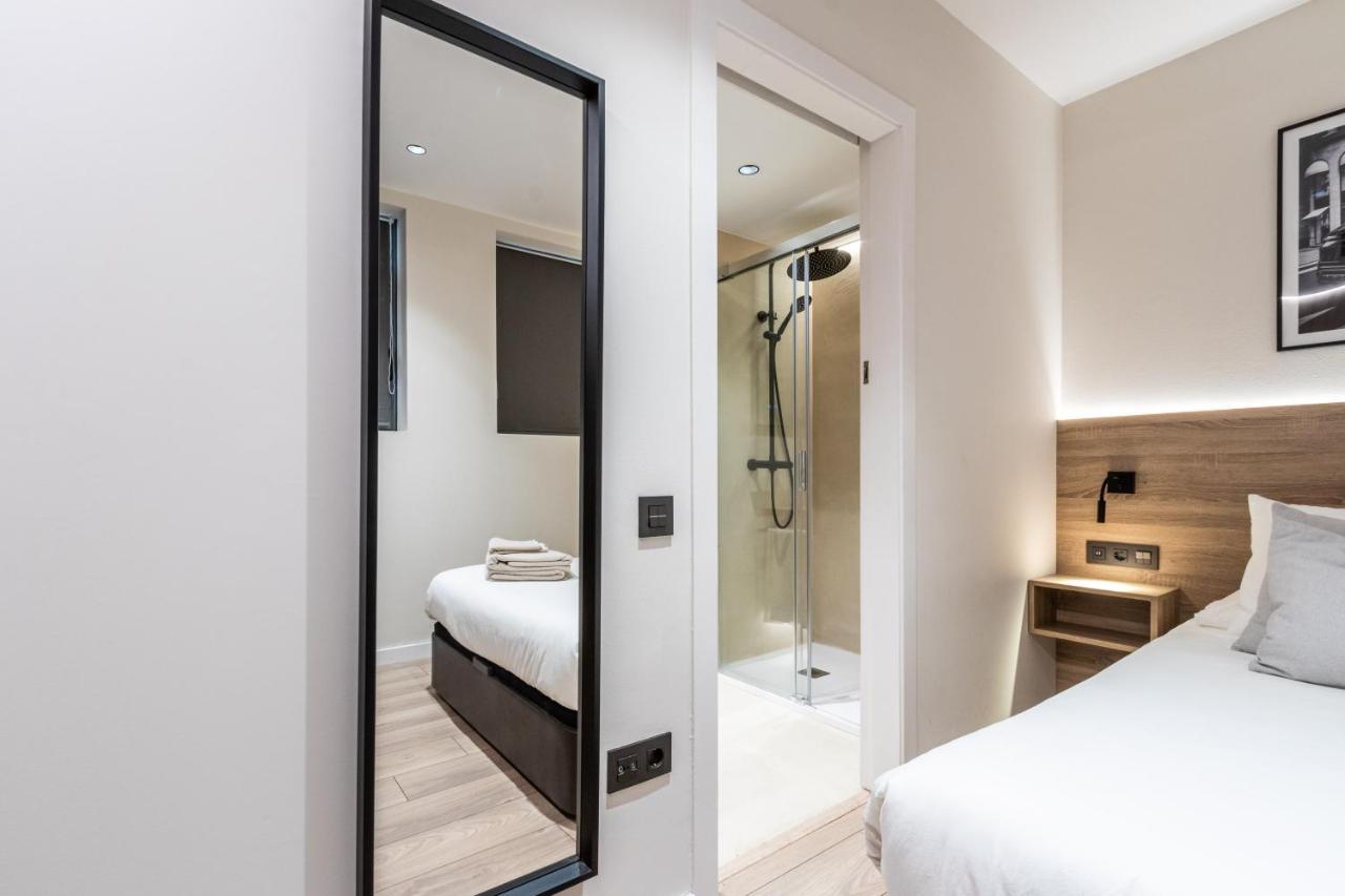 Exclusive Apartments Barcelona 4 Personas G Humet Terrassa Exterior photo